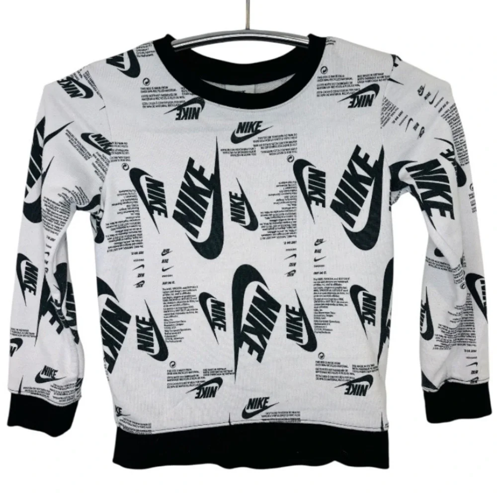 Nike B NSW Futura Allover Print Boy’s Black and White Crewneck Sweatshirt Size L